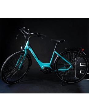 Bici 28 Urban donna city ebike Light Blue 36V Alluminio ebike elettrica Emotion