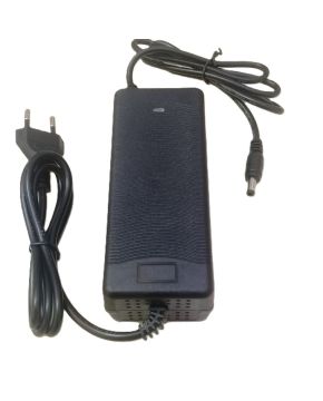 Caricabatteria e-bike 48V 54,6V 2.0A batterie ioni di litio piombo acido 1 pin